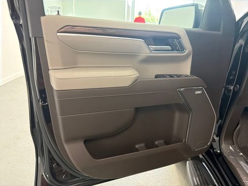 New 2026 GMC Sierra 1500 SLT w/ SLT Premium Plus Package AWD/4WD image 12