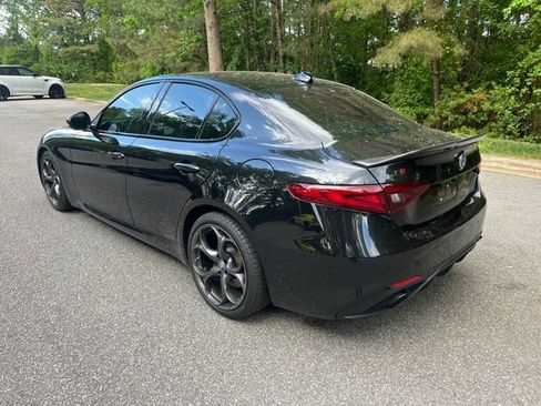 Used 2021 Alfa Romeo Giulia Ti Sport image 7