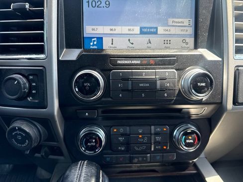 Used 2016 Ford F150 Lariat w/ Equipment Group 502A Luxury AWD/4WD image 14