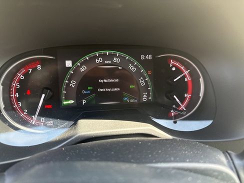 Used 2023 Toyota RAV4 XLE w/ Convenience Package image 6