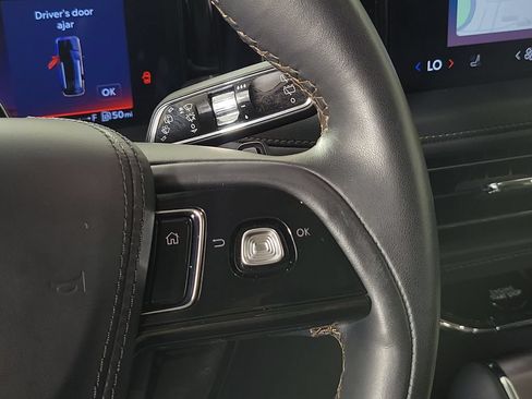 Certified 2025 Lincoln Aviator 2WD w/ Jet Appearance Package image 44