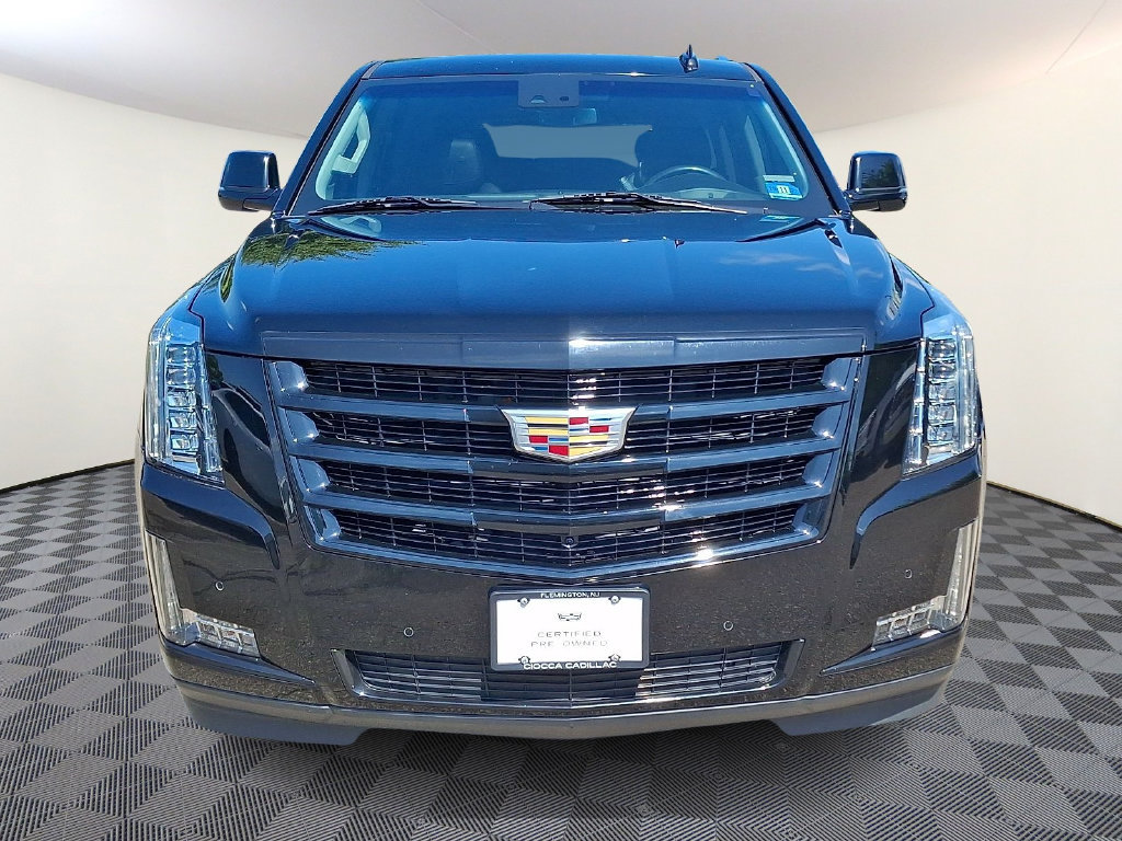 Used 2020 Cadillac Escalade Luxury AWD/4WD image 2