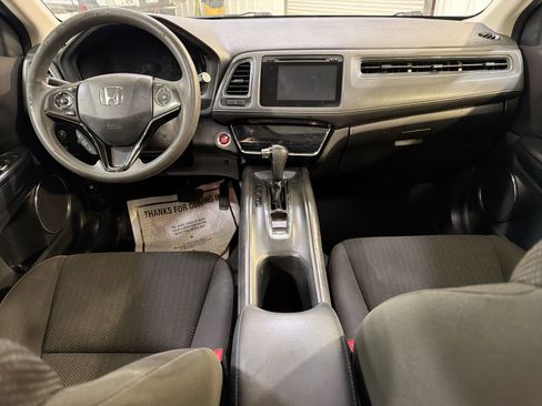 Used 2017 Honda HR-V EX image 22