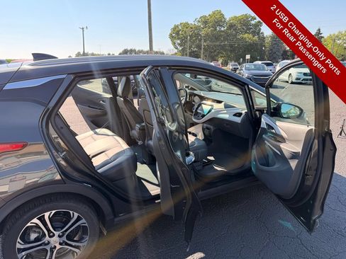 Used 2018 Chevrolet Bolt Premier w/ Driver Confidence II Package FWD image 32