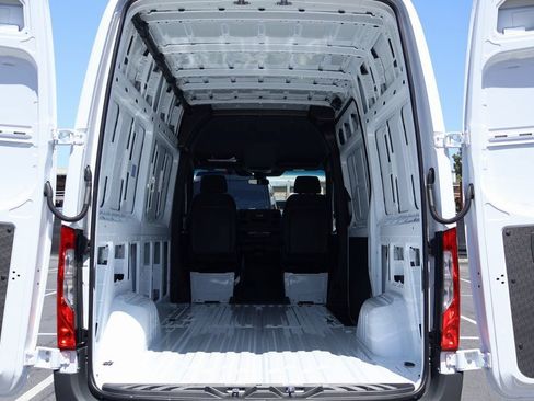 New 2026 Mercedes-Benz Sprinter 2500 image 8