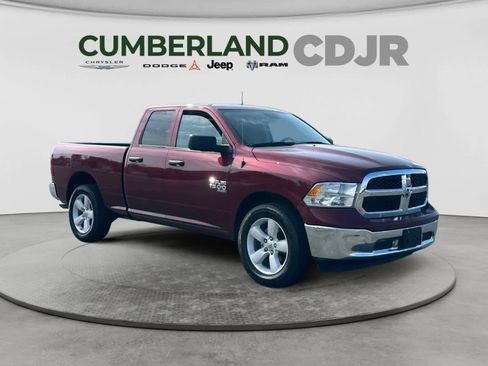 Used 2024 RAM 1500 Classic SLT AWD/4WD image 8