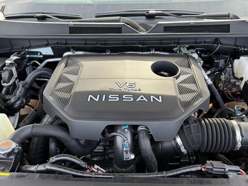 New 2026 Nissan Armada SL w/ Captain's Chari Seat Package image 29