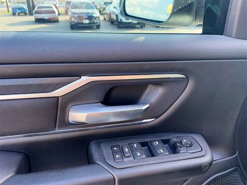 Used 2025 RAM 1500 Lone Star image 9