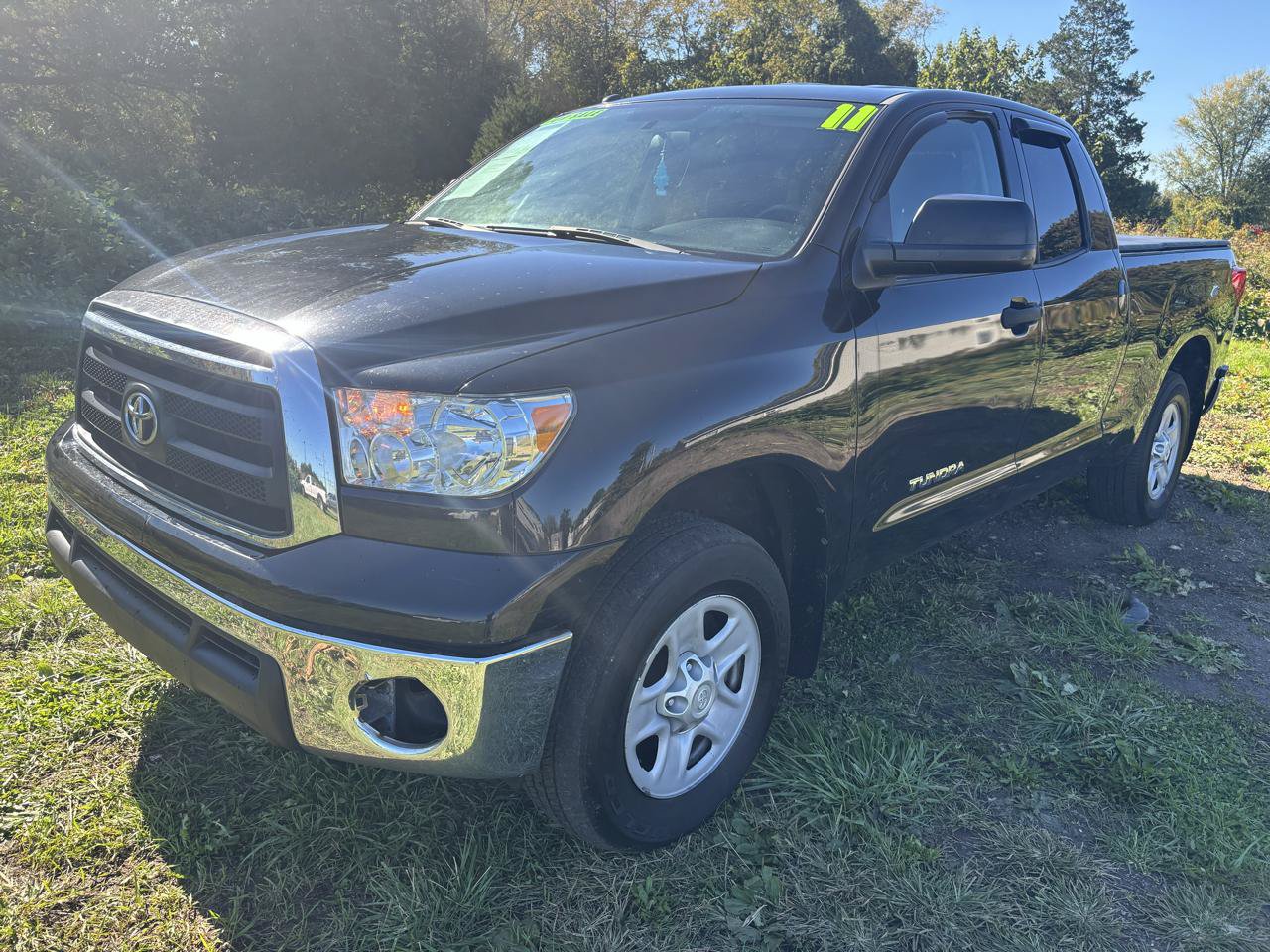Used 2011 Toyota Tundra 4x4 Double Cab w/ Tow Pkg image 1