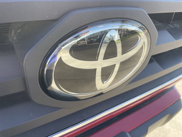 Used 2022 Toyota Tacoma SR5 w/ Black Out Package (TMS) RWD image 28