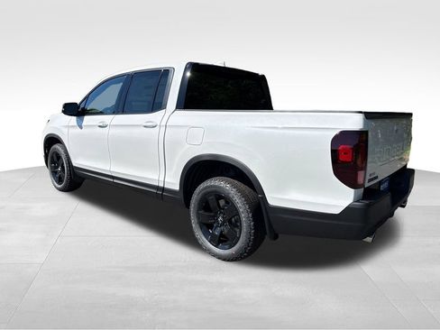 New 2026 Honda Ridgeline Black Edition image 4