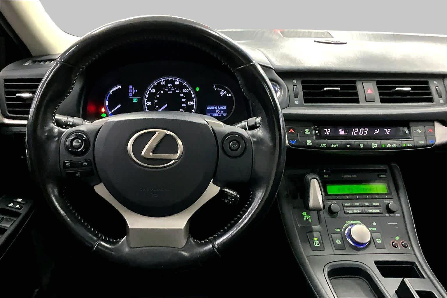Used 2017 Lexus CT 200h w/ Seat Comfort Package FWD image 5