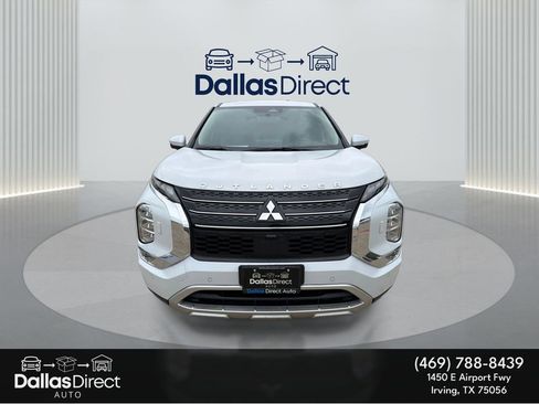 Used 2023 Mitsubishi Outlander SE AWD/4WD image 3