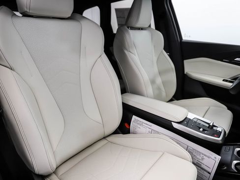 New 2026 BMW X1 xDrive28i w/ Technology Package image 31