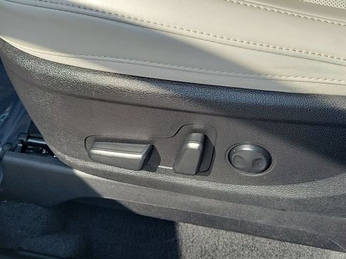 Certified 2024 Kia Telluride S w/ S Sunroof Package FWD image 23