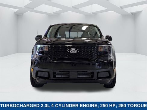 New 2025 Ford Maverick Lariat w/ Black Appearance Package image 9