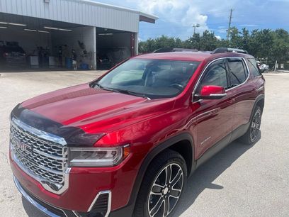 Used 2021 GMC Acadia SLT w/ Preferred Package