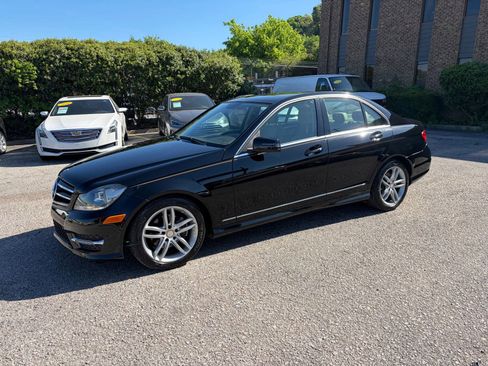 Used 2014 Mercedes-Benz C 250 Sedan image 1
