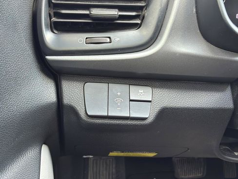 Used 2019 Kia Rio S w/ Technology Package FWD image 34