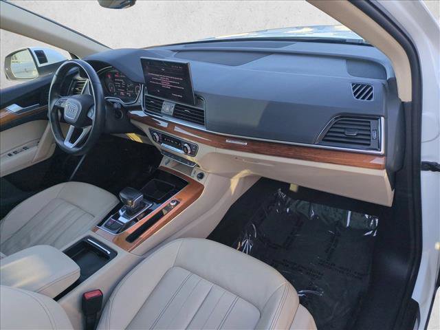 Used 2021 Audi Q5 e Premium w/ Convenience Package AWD/4WD image 23