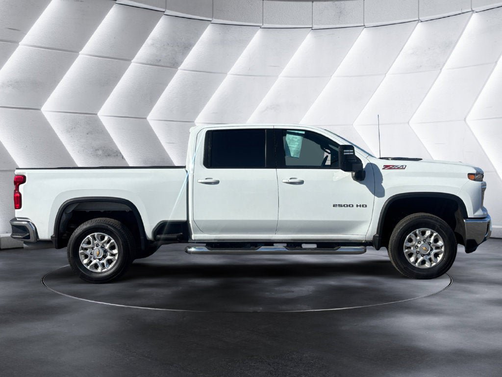 Certified 2024 Chevrolet Silverado 2500 LT w/ Convenience Package AWD/4WD image 6
