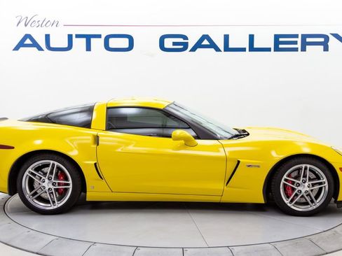 Used 2007 Chevrolet Corvette Z06 w/ Preferred Equipment Group image 6