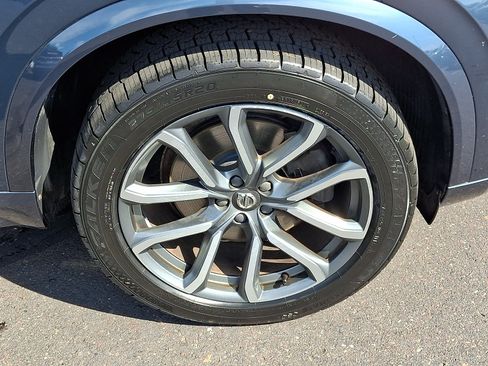 Used 2019 Volvo XC90 T6 Momentum w/ Protection Package Premier AWD/4WD image 8