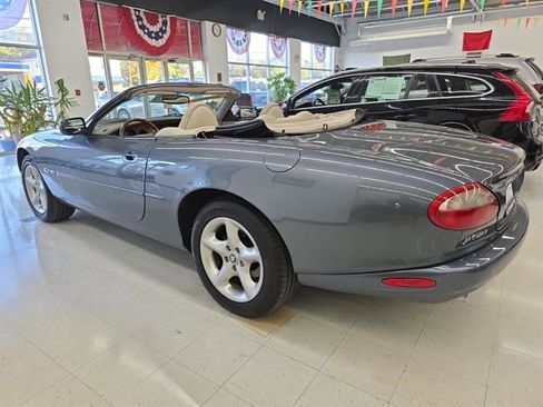 Used 2000 Jaguar XK8 Convertible image 4
