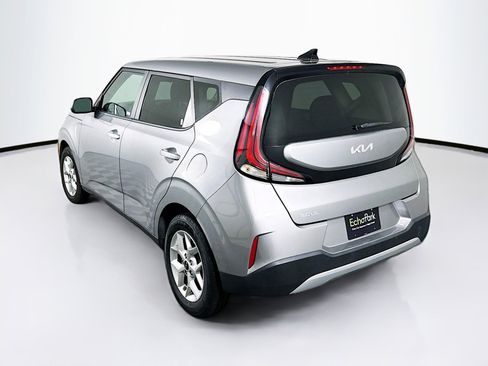 Used 2023 Kia Soul LX w/ Option Group 015 FWD image 5