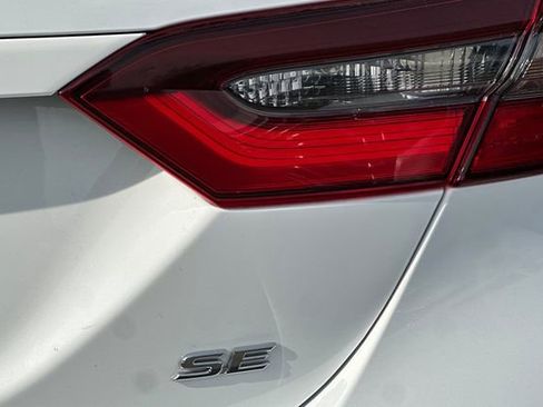 Used 2023 Toyota Camry SE image 29