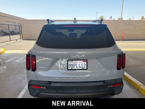 Used 2022 Kia Sorento S image 5