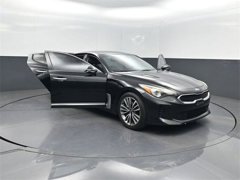 Used 2019 Kia Stinger image 40