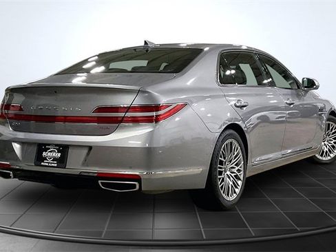 Used 2021 Genesis G90 3.3T Premium image 2