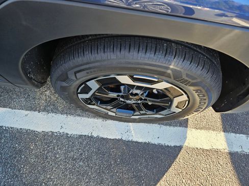 Certified 2025 Hyundai Santa Fe SEL image 10