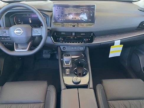 New 2026 Nissan Rogue Platinum w/ Platinum Premium Package image 10