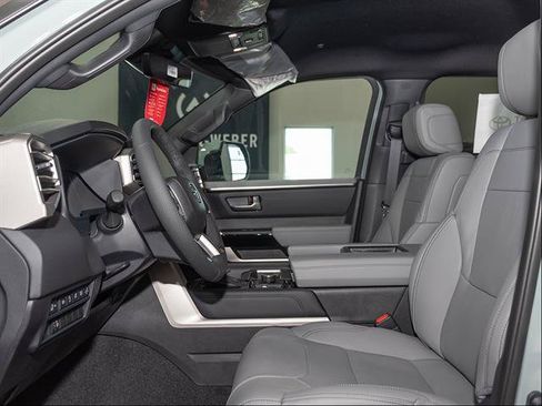 New 2026 Toyota Tundra Limited AWD/4WD image 8