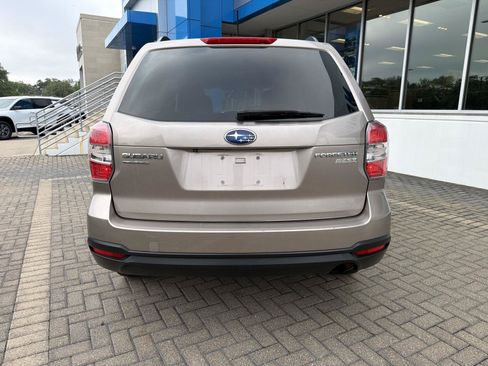 Used 2014 Subaru Forester 2.5i Premium w/ All-Weather Package AWD/4WD image 4