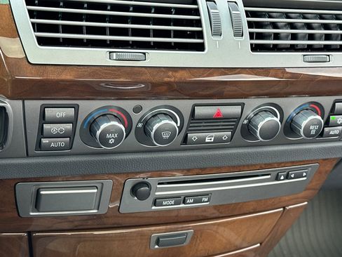 Used 2007 BMW 750Li image 21
