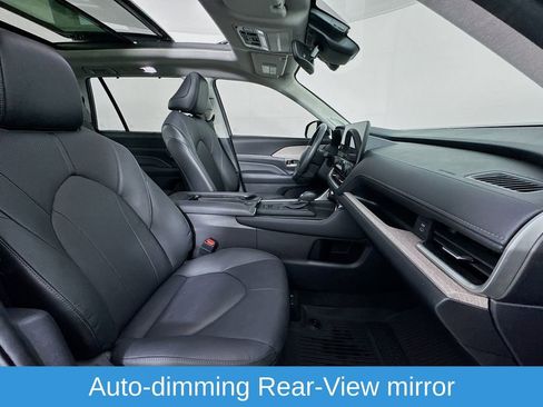 Used 2024 Toyota Grand Highlander Limited image 38