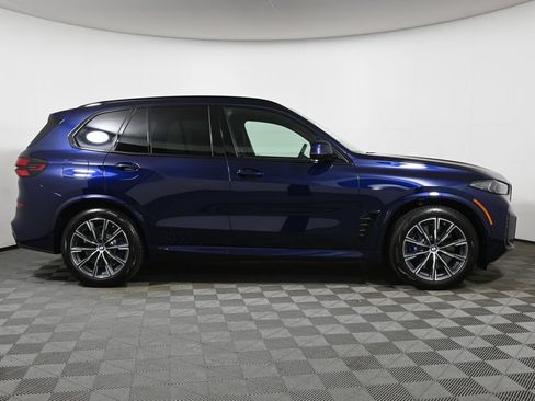 Used 2026 BMW X5 xDrive50e w/ M Sport Package AWD/4WD image 8