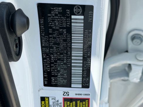 Used 2023 Toyota Camry SE FWD image 17