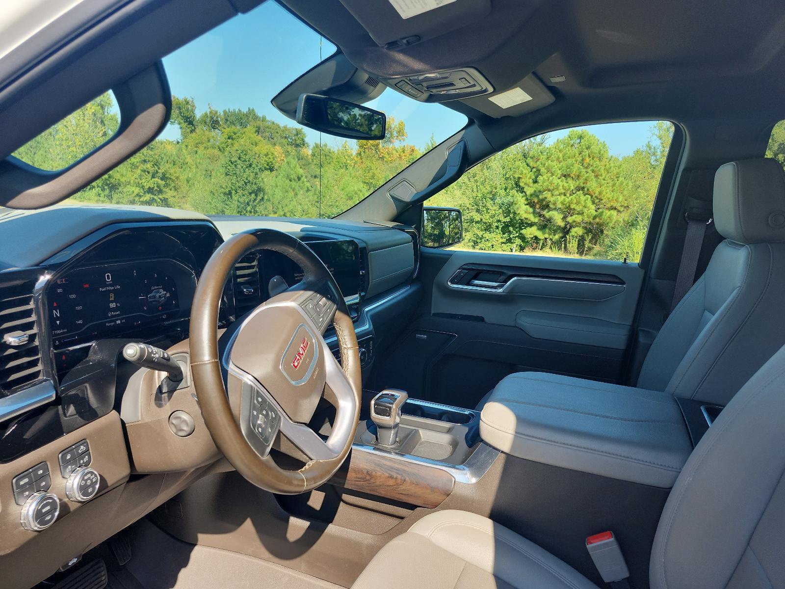 Used 2025 GMC Sierra 1500 SLT w/ SLT Premium Plus Package AWD/4WD image 16