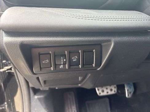 Used 2022 Subaru Outback Wilderness image 14