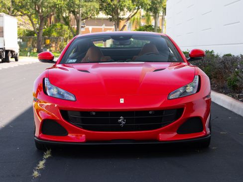 Used 2023 Ferrari Portofino M RWD image 16