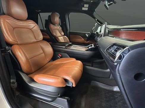 Used 2020 Lincoln Navigator Reserve w/ Equipment Group 208A Reserve image 29
