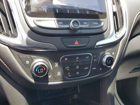 Used 2021 Chevrolet Equinox Premier image 25