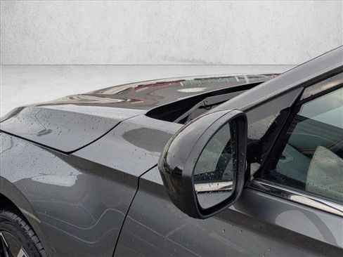 Used 2025 Nissan Altima 2.5 SR image 14