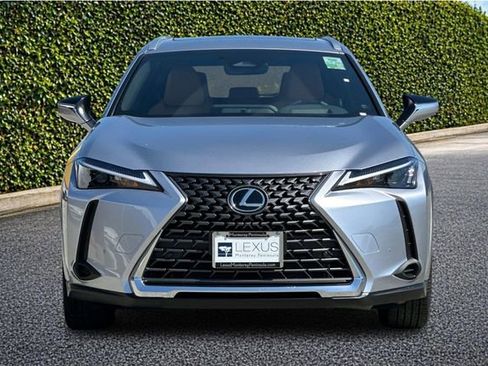 New 2026 Lexus UX 300h FWD image 3