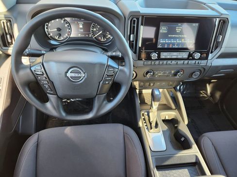 Used 2025 Nissan Frontier S image 2