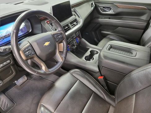 Used 2023 Chevrolet Suburban High Country AWD/4WD image 9